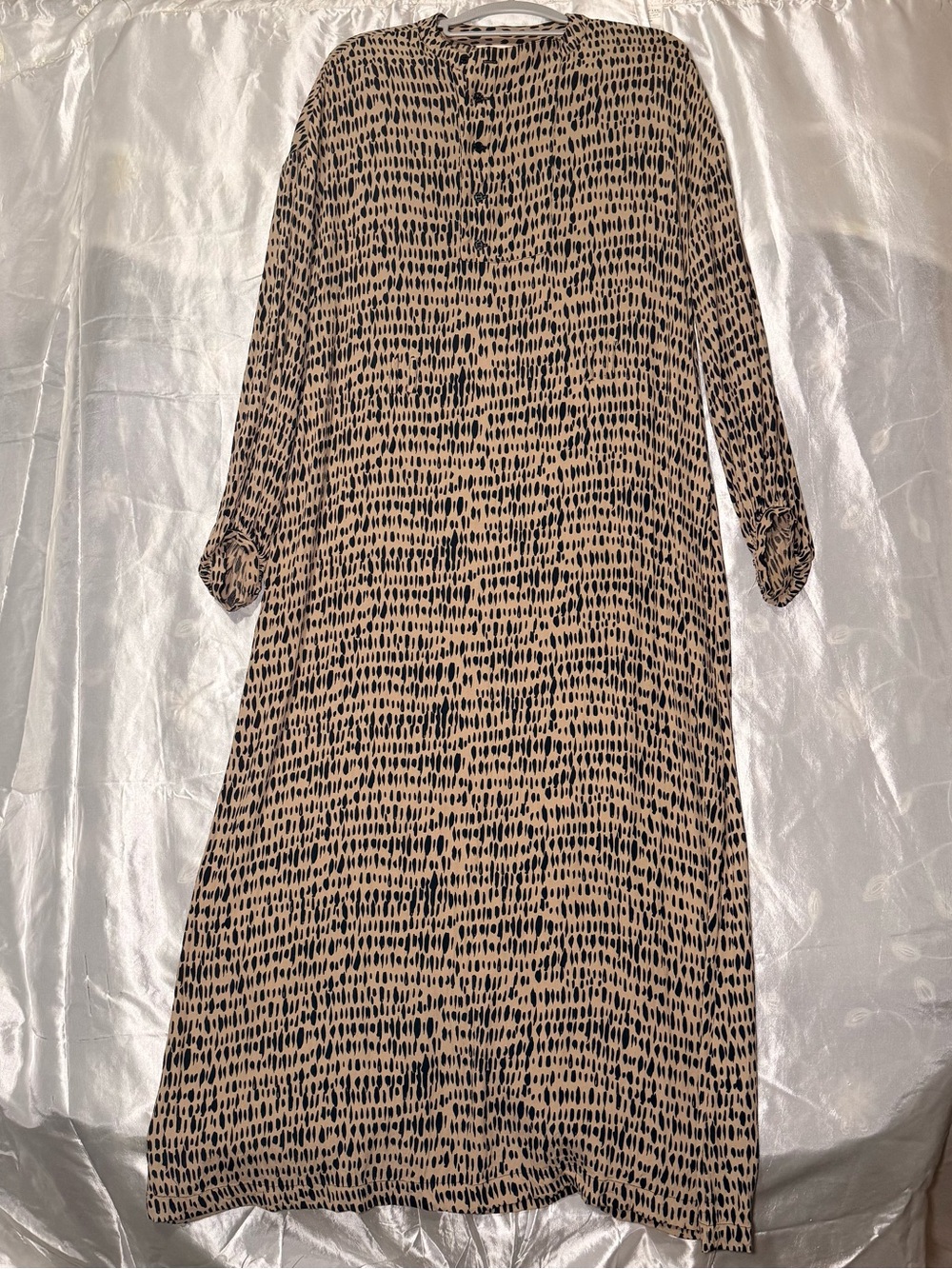 Hush Beige and Black Maxi Dress Size 10 With Pockets Tall size